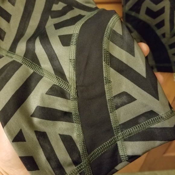 Lululemon Run Crop Inspire Leggings Tights Size 6 - Picture 5 of 5